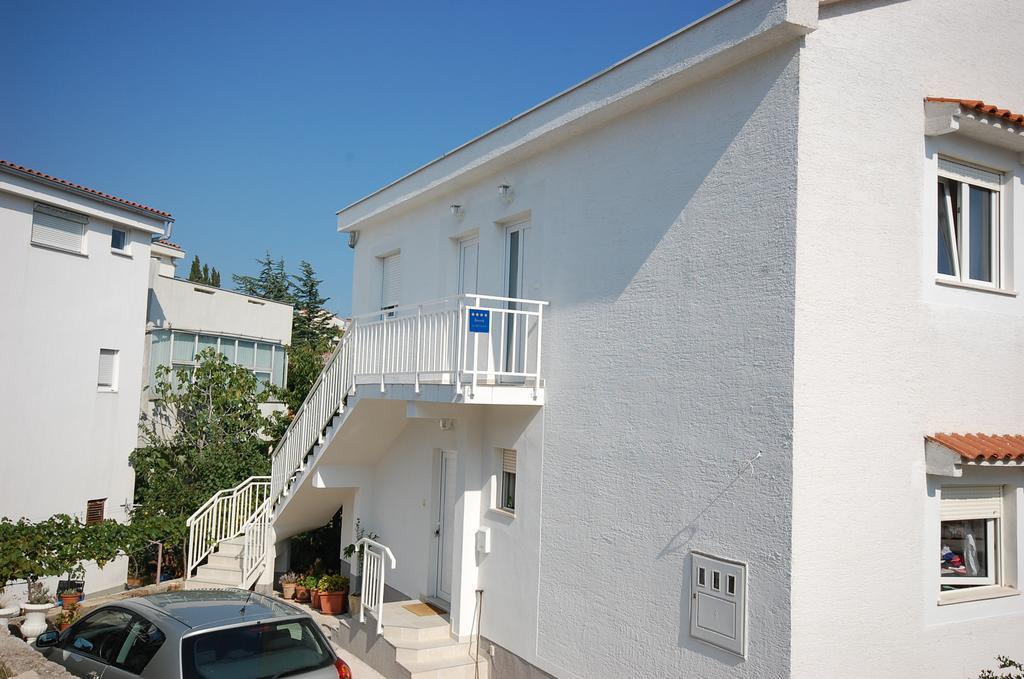 Apartments Curicta 1 Крк Экстерьер фото